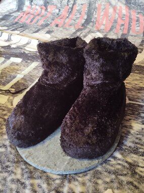 Vibrating Massage Fuzzy Bootie Slippers Black Large